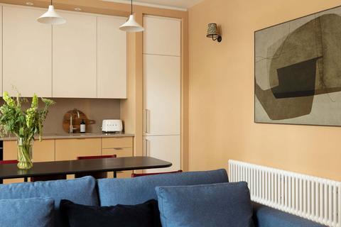 1 bedroom apartment to rent, Harley Street