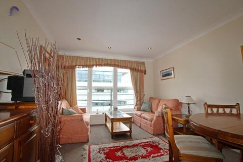 2 bedroom apartment to rent, Gentle's Entry, Holyrood, Edinburgh, EH8