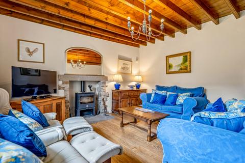 3 bedroom character property for sale, West End, Stalling Busk