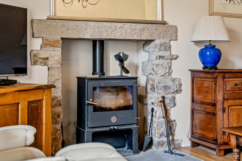 3 bedroom character property for sale, West End, Stalling Busk
