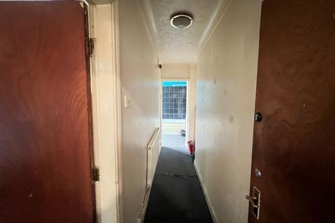 4 bedroom semi-detached house for sale, Flats 1-4, 58 Lea Road, Wolverhampton, WV3 0LW