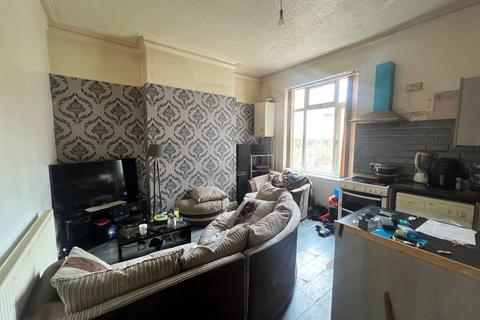 4 bedroom semi-detached house for sale, Flats 1-4, 58 Lea Road, Wolverhampton, WV3 0LW