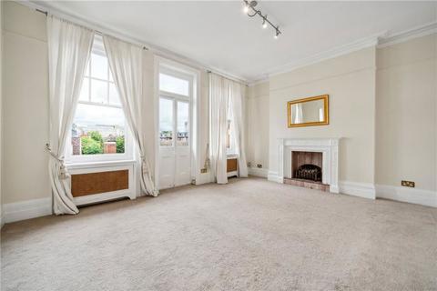 4 bedroom flat to rent, Fitzjames Avenue, London W14