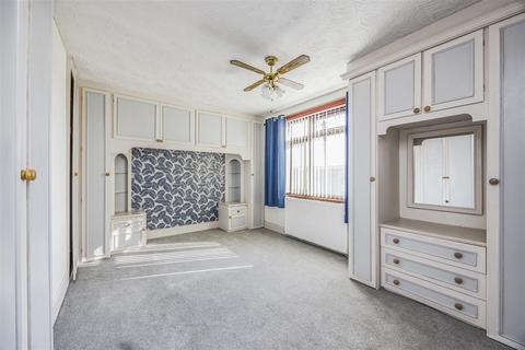 4 bedroom semi-detached house for sale, Solent Road, Portsmouth PO6
