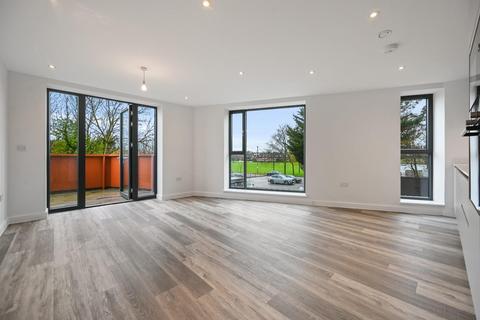 1 bedroom house to rent, Preston Road, Harrow, ha3 0qa