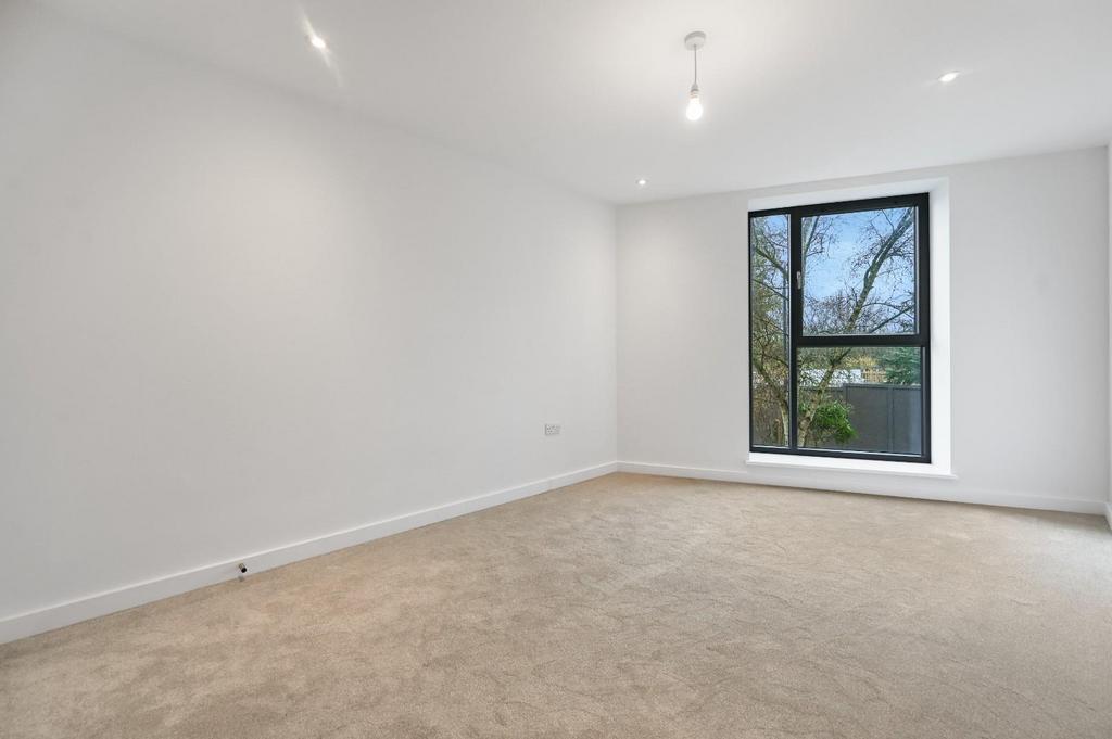 RC- bejoux court- flat 7 - bedroom 4 (1).JPG