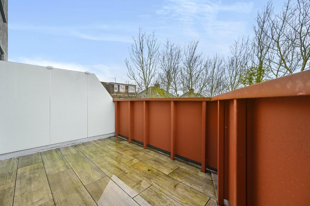 RC- bejoux court- flat 7 - balcony 3 (1).JPG