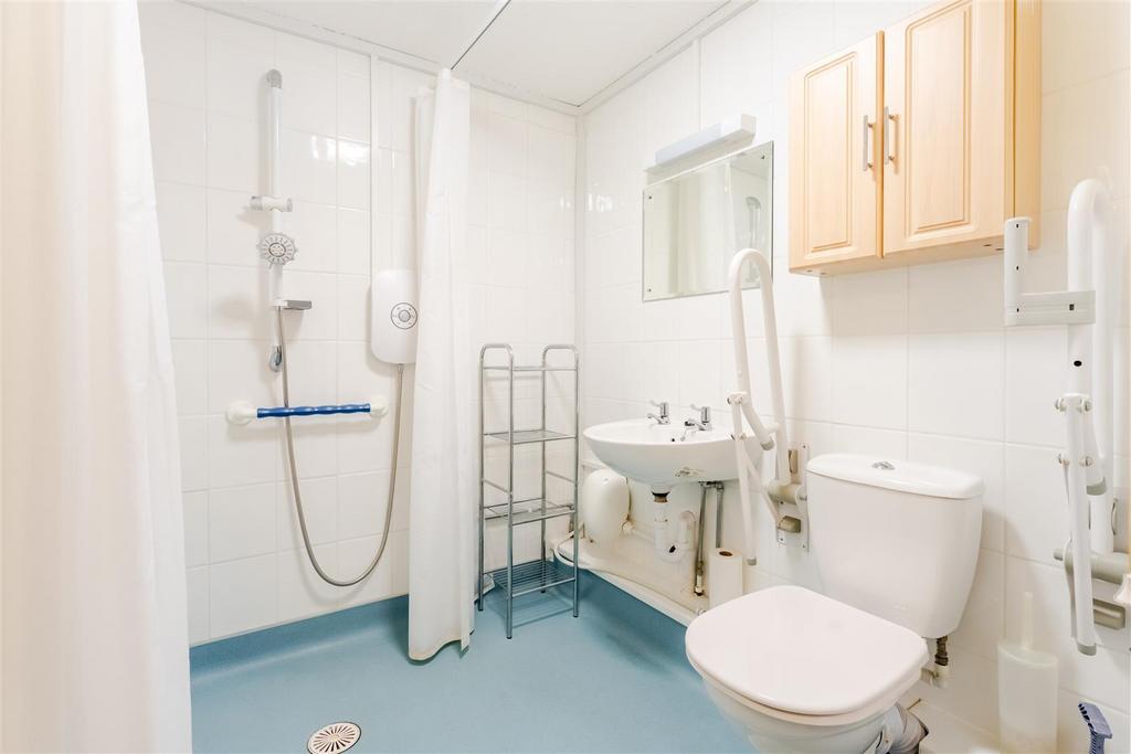 9 - wet room.jpg