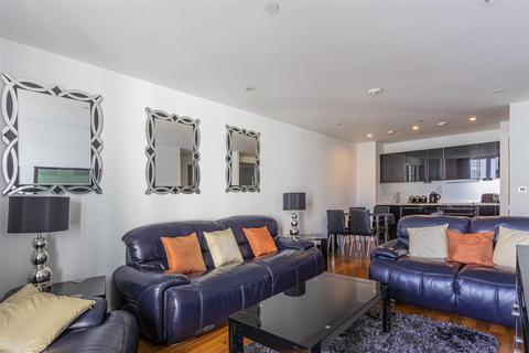 2 bedroom apartment to rent, The Hayes, Cardiff CF10