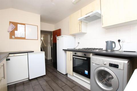 undefined, Lower Bristol Road, Bath BA2