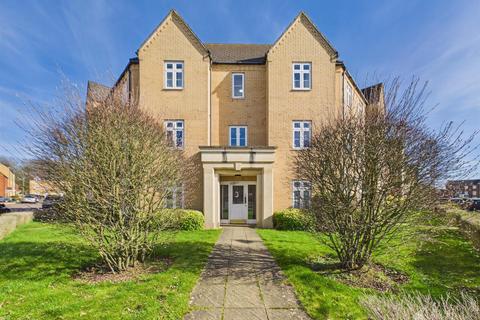 2 bedroom flat for sale, Haybluff Drive, Great Ashby, Stevenage SG1