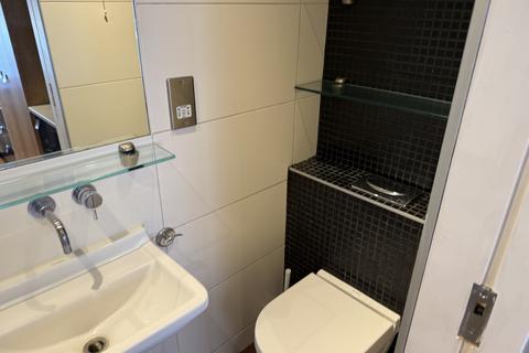 Studio to rent, London, NW11