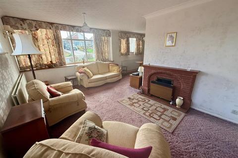 2 bedroom detached bungalow for sale, Ranleigh Avenue, Kingswinford, DY6 8PY