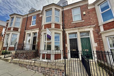 2 bedroom flat to rent, Whitehall Road, Gateshead