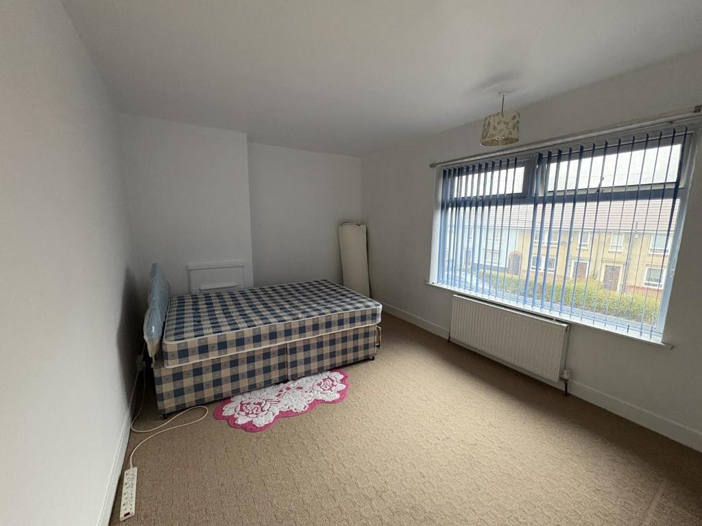 34 Holgate main bedroom.jpeg
