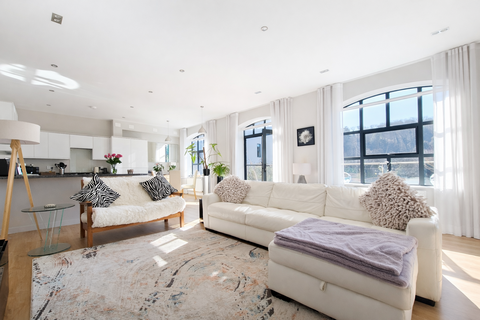 3 bedroom duplex for sale, The Old Paper Mill, Dover CT17