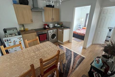 2 bedroom flat for sale, Barking Road, London E13