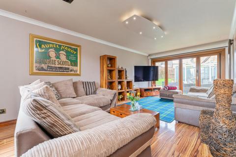 undefined, Iona Place, Old Kilpatrick