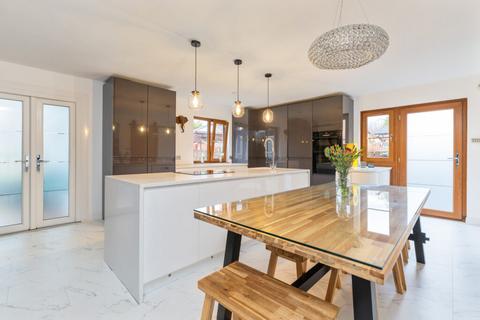 undefined, Iona Place, Old Kilpatrick
