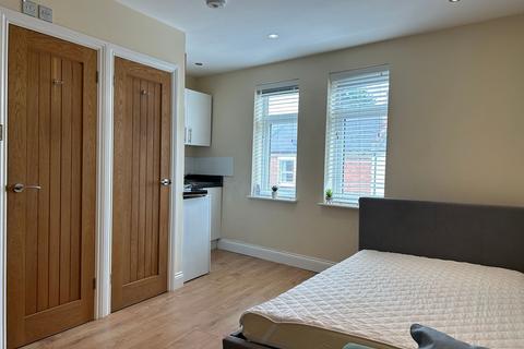 undefined, George Street, Reading RG4