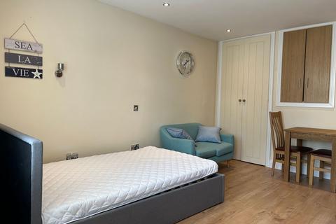 undefined, George Street, Reading RG4