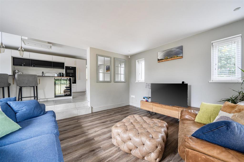 Living Room.jpg