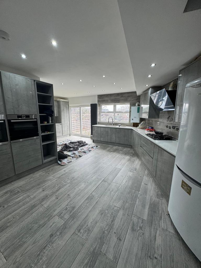 A Spacious One Bedroom Flat with Garden Available