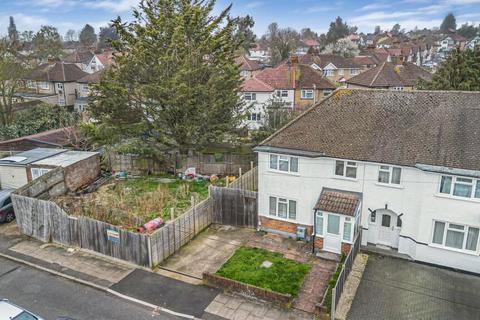 3 bedroom semi-detached house for sale, Sefton Avenue, Harrow, Middlesex, HA3 5JT