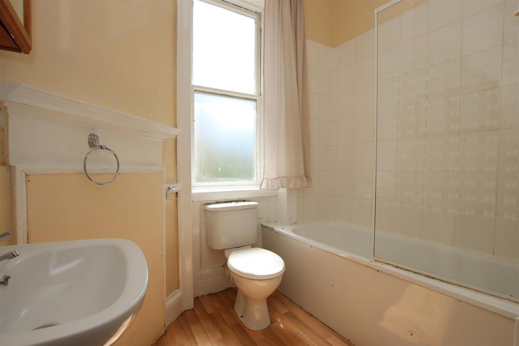 Bathroom.JPG