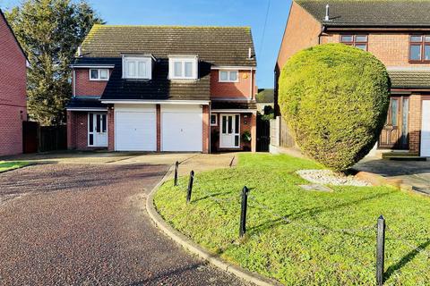 undefined, Fry Close, Romford, RM5