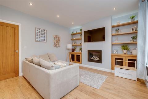 undefined, Crescent Avenue, Huddersfield HD4
