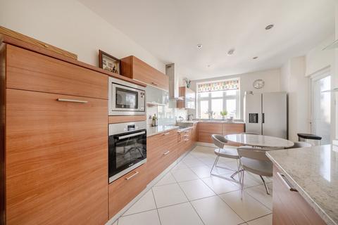 4 bedroom flat for sale, Putney Hill, Putney, London, SW15