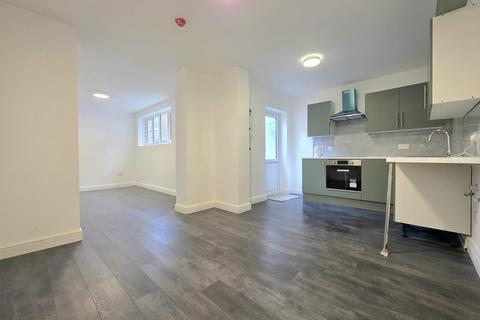 1 bedroom flat to rent, Old Kent Road, London, SE1