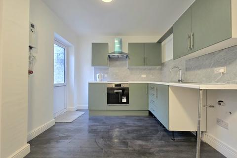 1 bedroom flat to rent, Old Kent Road, London, SE1