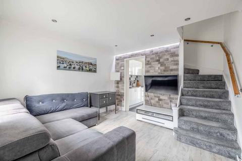 1 bedroom terraced house for sale, Braemar Gardens, Slough SL1