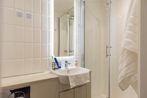 undefined, Platinum Studio at Potterrow, 16-18 Potterrow EH8