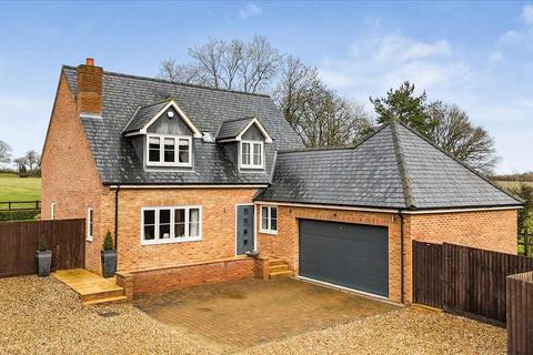 4 bedroom detached house for sale, Denton Road, Horton NN7
