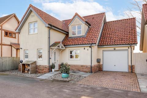undefined, Horseshoe Close, Biggleswade SG18