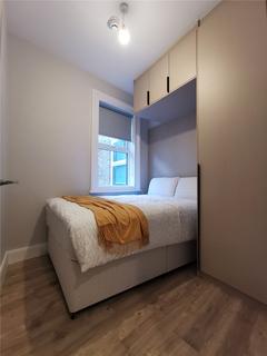 2 bedroom apartment to rent, High Road,, Willesden, London, NW10