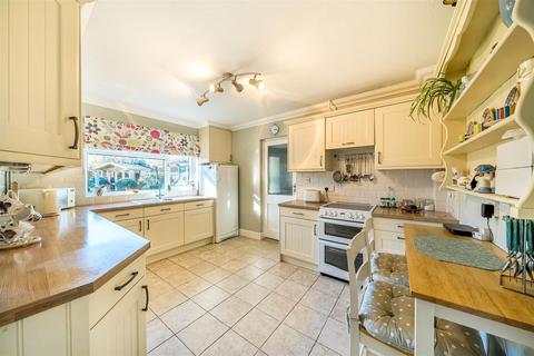 4 bedroom detached house for sale, Inglewood Drive, Aldwick