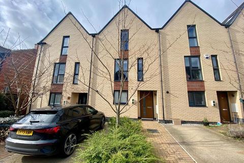 3 bedroom townhouse for sale, Yew Tree Avenue, Fallowfield
