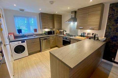 3 bedroom townhouse for sale, Yew Tree Avenue, Fallowfield