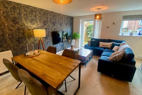 3 bedroom townhouse for sale, Yew Tree Avenue, Fallowfield