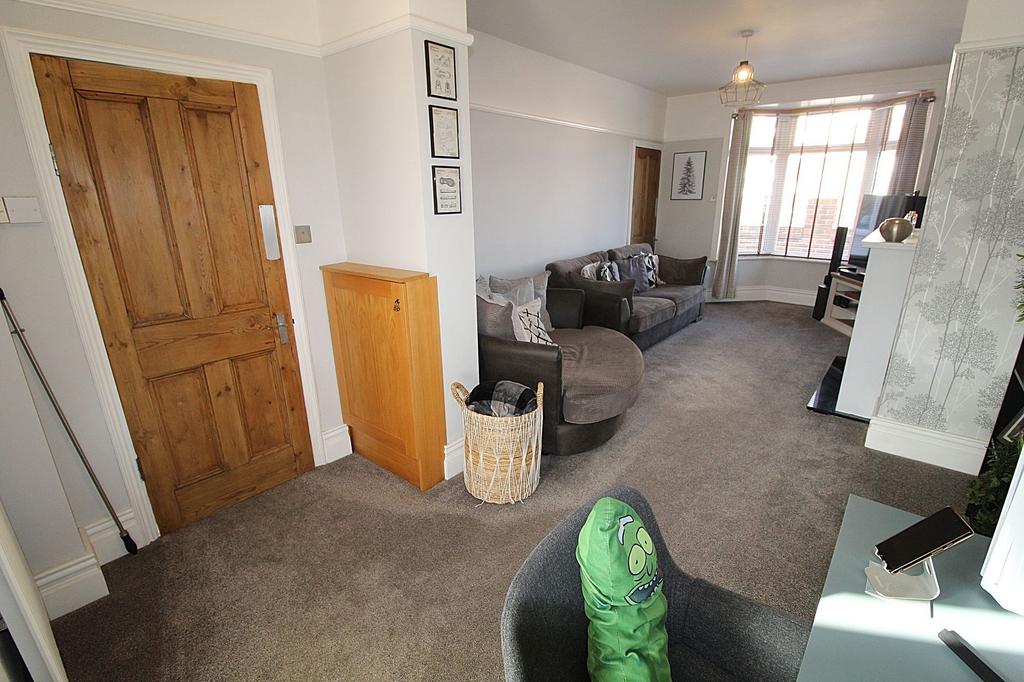 Lounge/dining room