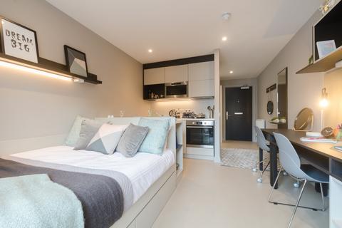 undefined, Silver Studio at Potterrow, 16-18 Potterrow EH8