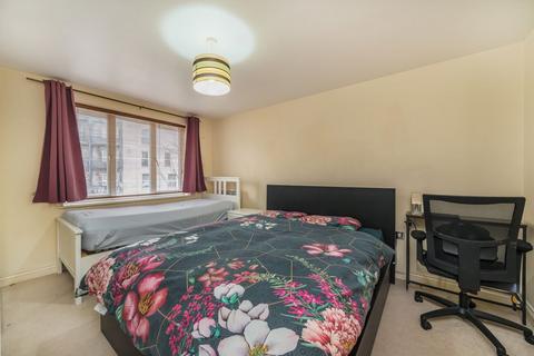 2 bedroom flat for sale, Primrose Place, Isleworth TW7