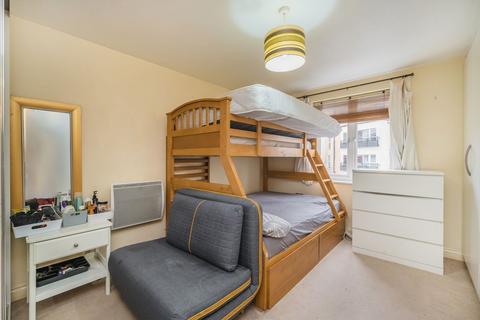 2 bedroom flat for sale, Primrose Place, Isleworth TW7