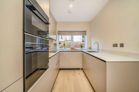undefined, Warwick Road, London W5