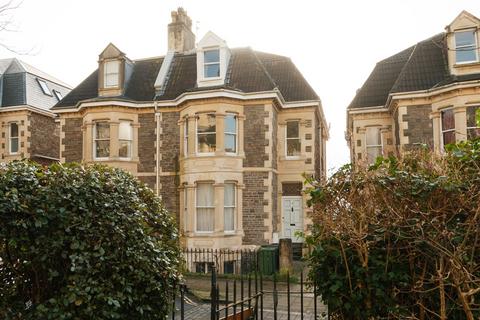 undefined, Flat , York Gardens, BS8