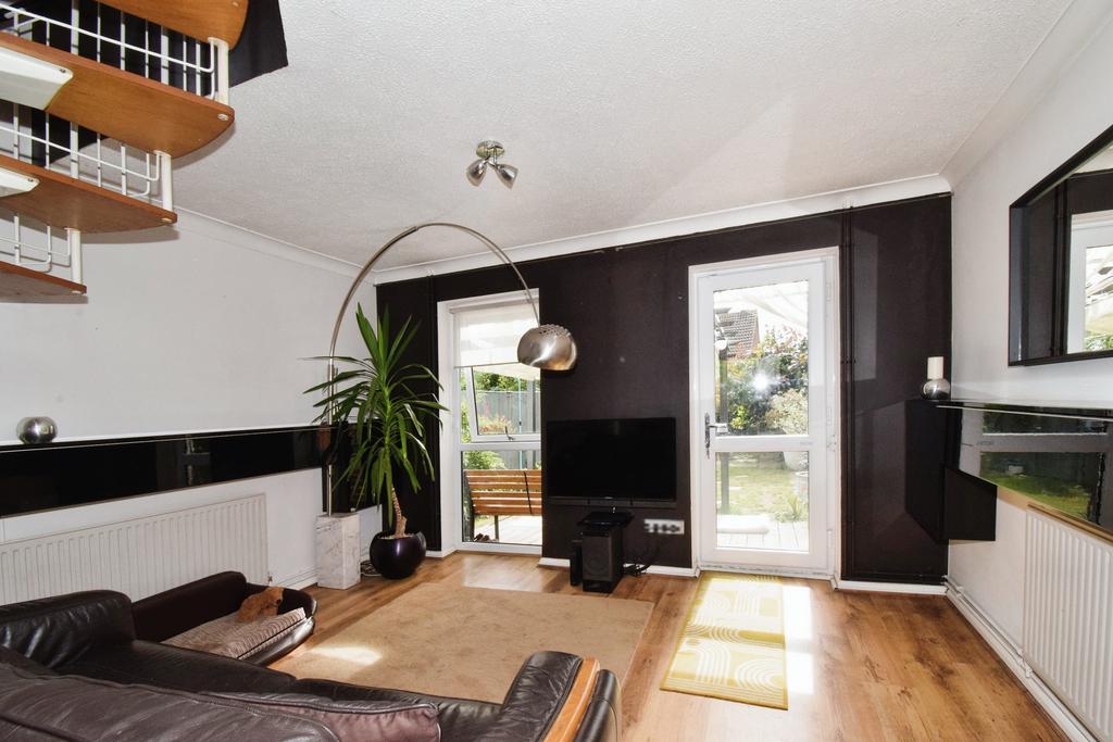 Living Room (3)